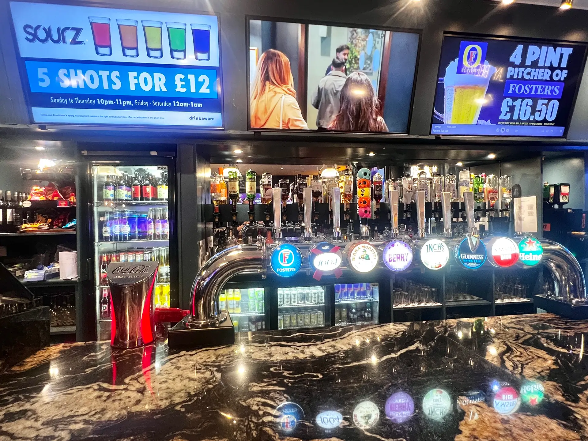 Bar & Drinks at Airport Bowl Heathrow